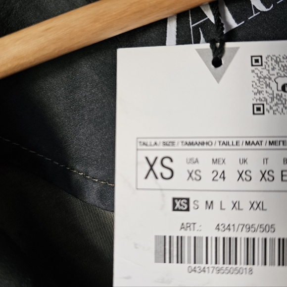 Zara Cropped Waxed Trench Coat - Picture 7 of 9